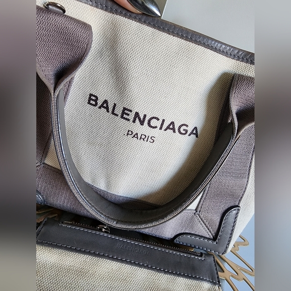 Authentic Balenciaga Cabas Grey tote bag - Picture 5 of 12